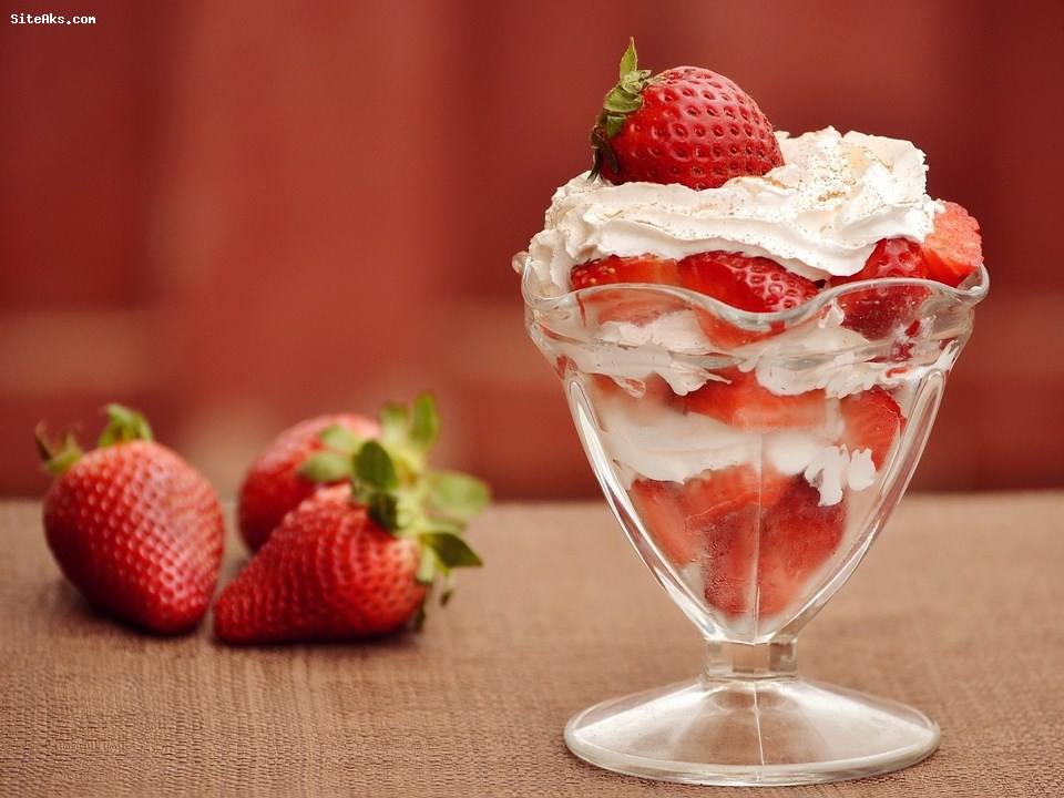 خرید انواع ظروف یکبار مصرف بستنی