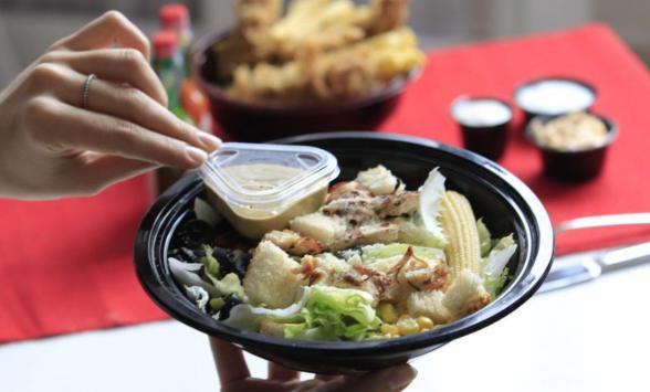 توزیع کننده ظرف یکبار مصرف سالاد سزار